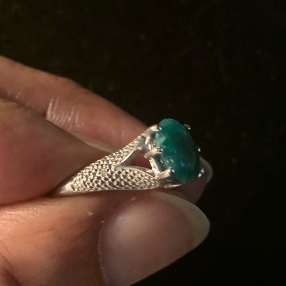 Ring - Picture 4 of 6